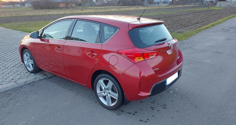 Toyota Auris cena 44699 przebieg: 129000, rok produkcji 2014 z Mielec małe 232